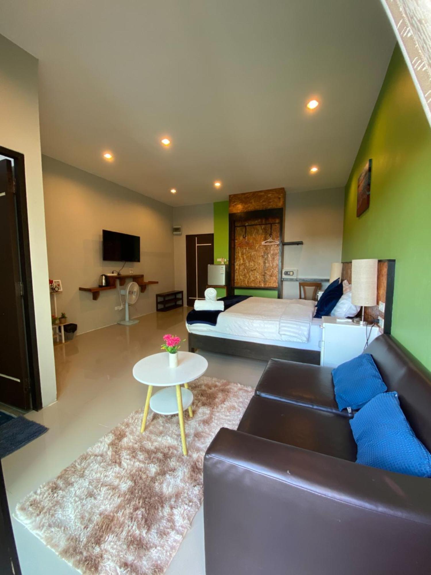 Maria'S Guest House, Restaurant & Bar Rawai Exterior photo